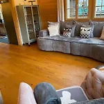 Mountain *nature *queen Beds *free Parking * Oberwil (Berne)
