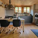 Mountain *nature *queen Beds *free Parking Διαμέρισμα Oberwil (Berne)