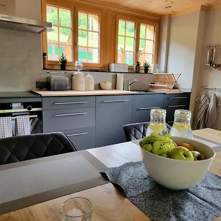 Mountain *nature *queen Beds *free Parking Apartment *