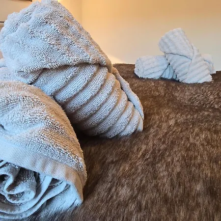 Apartment Mountain *nature *queen Beds *free Parking *